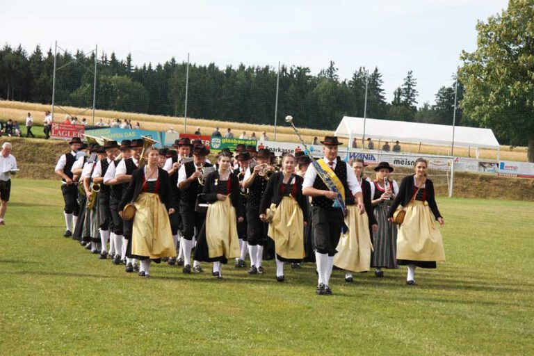 Musiker*innen bei der Marschmusikbewertung