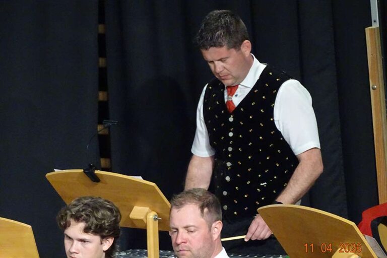 Peter Reisinger am Glockenspiel